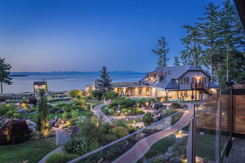 Kingfisher Pacific Resort & Spa Кортни Экстерьер фото